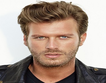 Kıvanç Tatlıtuğ